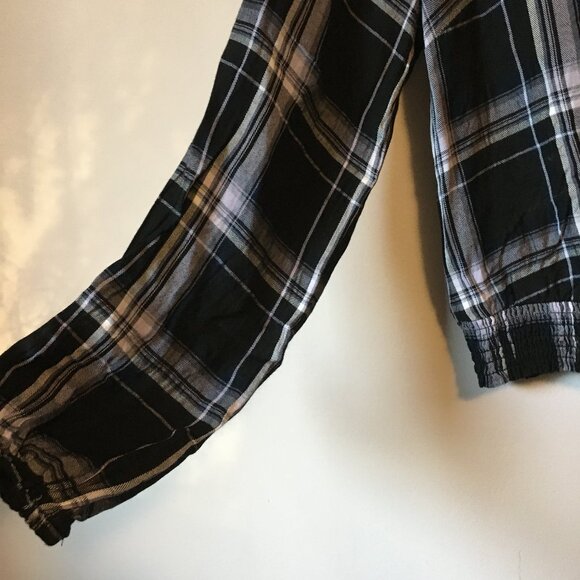 Black & White Plaid Rayon Ruch Waist Crop Top - Picture 5 of 15
